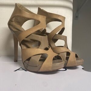 Aldo Vanhove stilettos